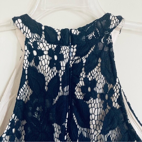 NEW Speechless Floral Lace High Neck Bodycon Mini Dress Navy Tan Lining Size M - Picture 6 of 8